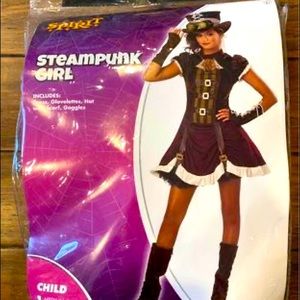 Steampunk girl Halloween costume